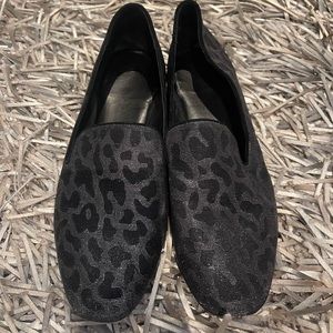 Donald Pliner silver sparkling leopard print flats - size 10